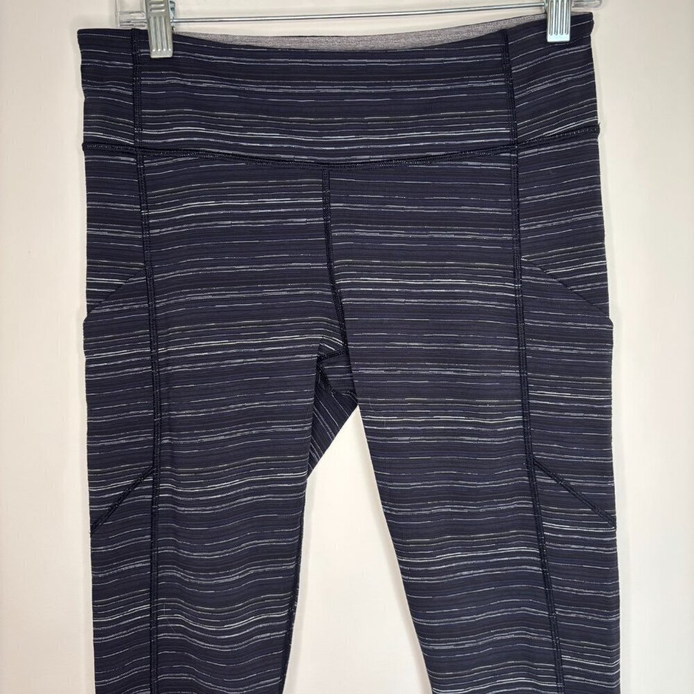 LULULEMON Leggings Womens M Black White Stripes Stretch Yoga Gym Activewear